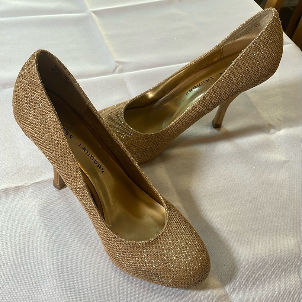 💕 3/$50 BUNDLE Chinese Laundry Honey Glitter Gold Nightlight Pump - Picture 5 of 17